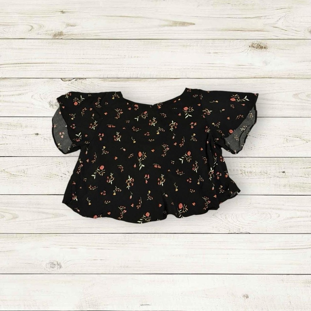 Kimchi Blue Open-Back Blouse – Size XS